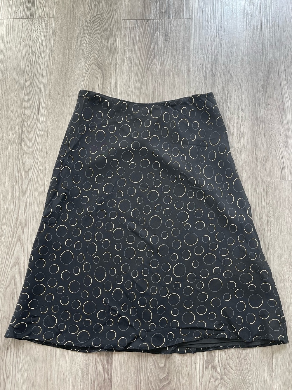 Vtg Y2K Lily black midi skirt